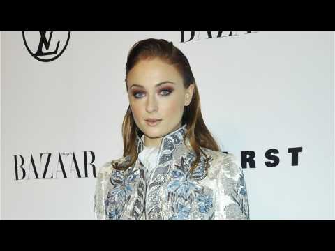 VIDEO : Sophie Turner Opens Up About 