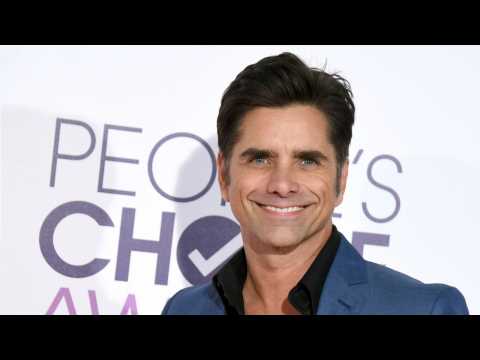 VIDEO : John Stamos Announces He Is Going To Be A Father