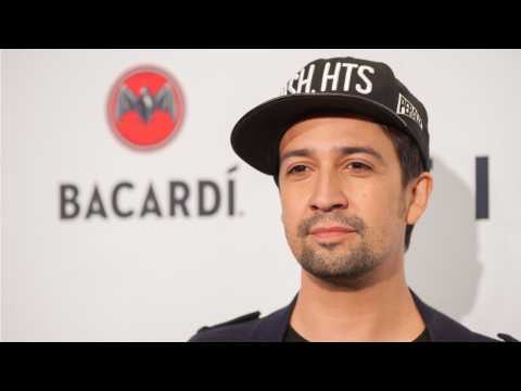 VIDEO : Lin-Manuel Miranda Gets 'Star Wars' Spoiler Via Text
