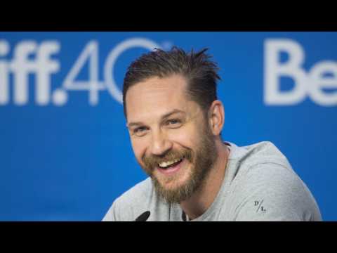 VIDEO : Tom Hardy Reveals His Cameo in 'The Last Jedi'