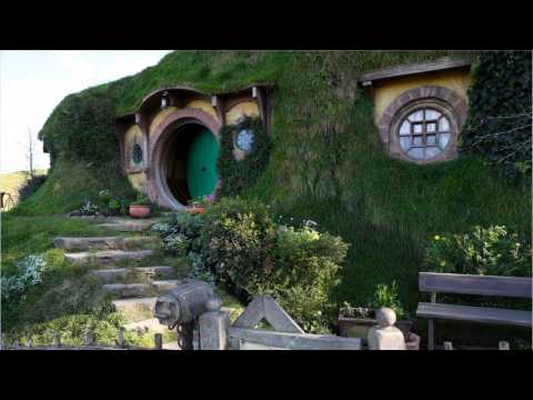 VIDEO : Warner Bros. Announces New 'Lord of the Rings' Wine Collection