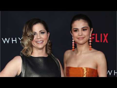 VIDEO : Selena Gomez's Mom Opens Up About Personal Life