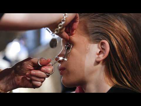 VIDEO : 17 of the Best Mascaras That'll Make You Bat Your Eyes