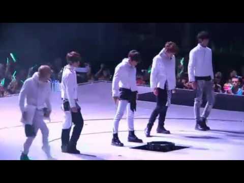 VIDEO : Kim Jonghyun, K-Pop Singer, Dead At 27