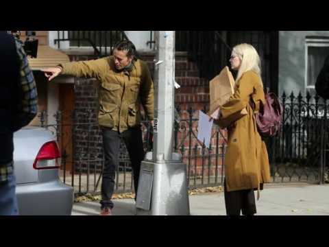 VIDEO : Emma Stone films with Cary Fukunaga in Brooklyn, New York