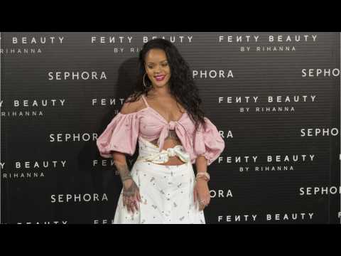 VIDEO : Rihanna's Fenty Beauty Is Dropping A Red Liquid Lipstick