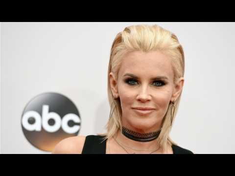 VIDEO : Jenny McCarthy Gives Details On Sexual Harassment By Steven Seagal