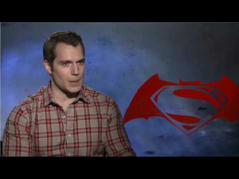 VIDEO : What Does Cavill Think Of Superheros?
