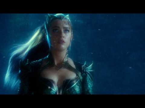 VIDEO : 'Justice League' Looking At $12 Million Thursday Night Debut