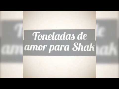 VIDEO : Shakira recibe 