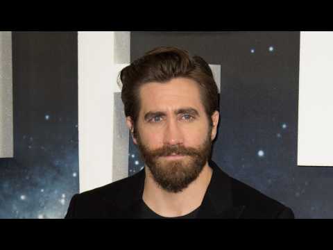 VIDEO : Jake Gyllenhaal to Replace Ben Affleck as Batman?