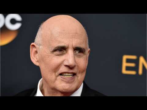 VIDEO : Jeffrey Tambor Quits Transparent