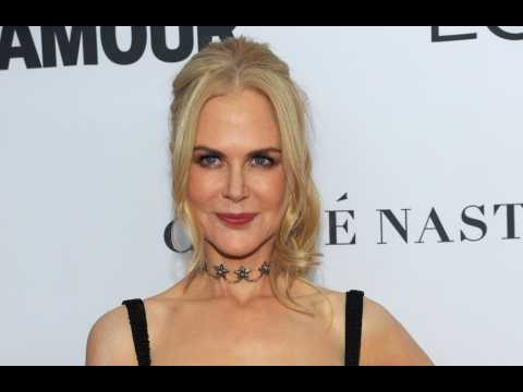 VIDEO : Nicole Kidman's too busy for make up