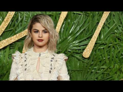 VIDEO : Selena Gomez Has Changed Her Hairstyle Once Again