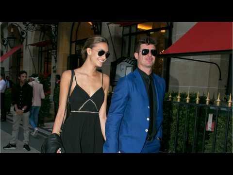 VIDEO : Robin Thicke's Pregnant Girlfriend April Love Is Rocking Instagram