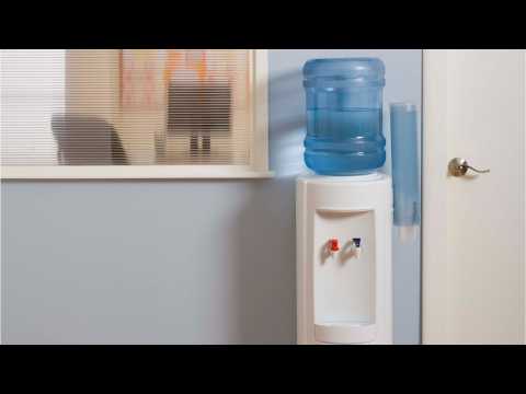 VIDEO : Man's Hilarious Review of Water Machine Going Viral