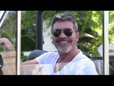 VIDEO : Simon Cowell in No Longer Smoking 80 Cigarettes a Day