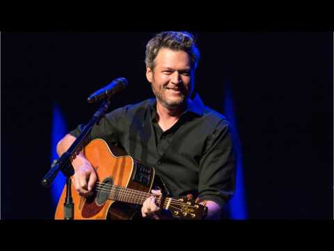 VIDEO : Blake Shelton Named People?s ?Sexiest Man Alive? 2017