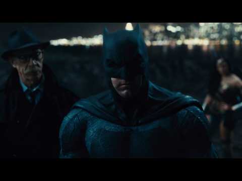 VIDEO : Exclusive Interview: Ben Affleck and Ray Fisher reveal the truth behind superheroes