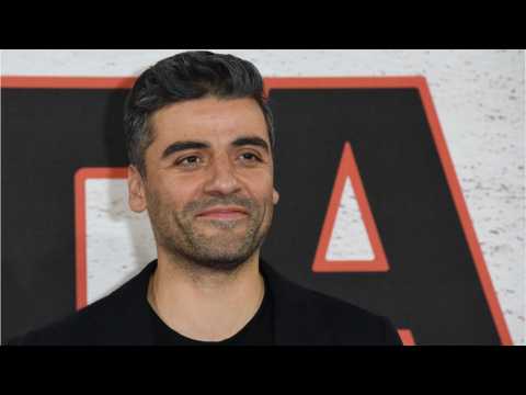 VIDEO : Oscar Isaac Is Happy He's Still Alive In Star Wars