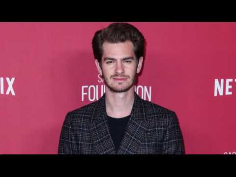 VIDEO : Andrew Garfield Describes His Relationship with Drugs