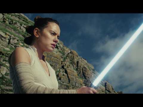 VIDEO : 'Star Wars: The Last Jedi' Breaks Box Office Records