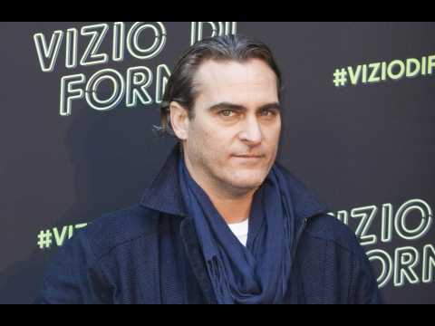 VIDEO : Joaquin Phoenix hints he'd be keen on a superhero role