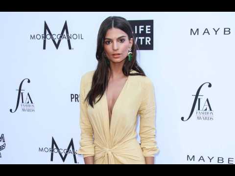 VIDEO : Emily Ratajkowski wanted ring with proposal