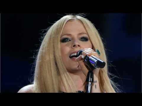 VIDEO : Avril Lavigne's Next Album Will Drop Soon