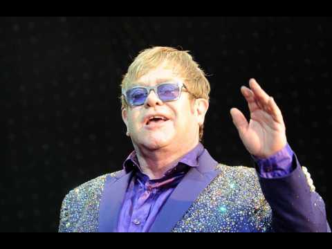 VIDEO : Elton John: I wish people would write better songs