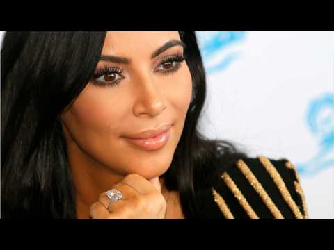 VIDEO : Kim Kardashian Goes Back To Highschool
