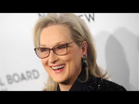 VIDEO : Lily James Weeped When She Met Meryl Streep