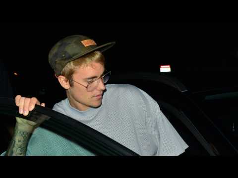 VIDEO : Justin Bieber Defends Woman Being Attacked By Man