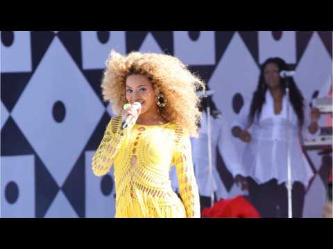 VIDEO : Beyonc Brings Back Destiny's Child At Coachella