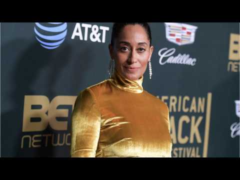 VIDEO : Tracee Ellis Ross Dishes on Directing ?black-ish? and Dancing in Drake?s ?Nice for What? Vid