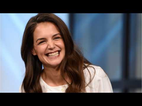 VIDEO : Katie Holmes Is Not Dating Joshua Jackson