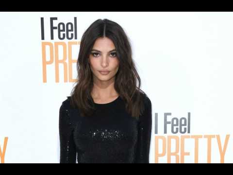 VIDEO : Emily Ratajkowski opens up about married life