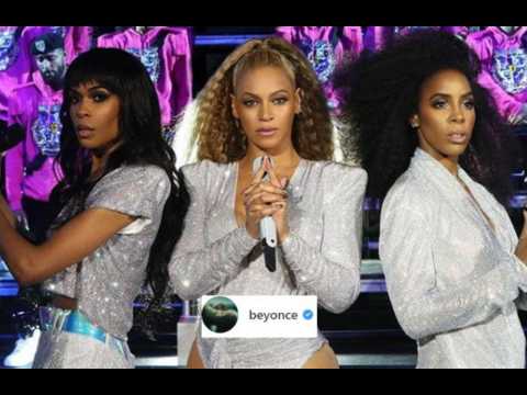 VIDEO : Beyonce falls on stage at Coachella