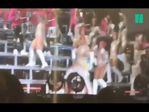 VIDEO : La chute mémorable de Beyonce et Solange sur la scène de Coachella