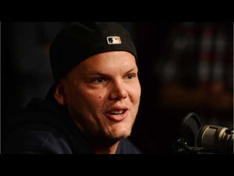 VIDEO : Avicii's Family Grateful For Support Following Death