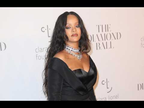 VIDEO : Rihanna is rumoured to working on a double album