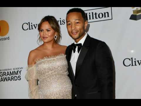 VIDEO : Chrissy Teigen and John Legend's daughter's obsession
