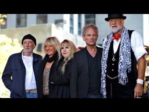 VIDEO : Fleetwood Mac To Tour Without Lindsey Buckingham
