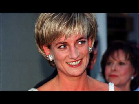 VIDEO : What Princess Diana Wore to Weddings in the '80s and '90s
