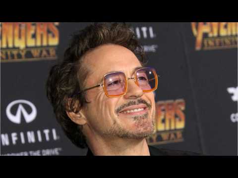 VIDEO : Robert Downey Jr. Takes A Moment to Sincerely Thanks Fans