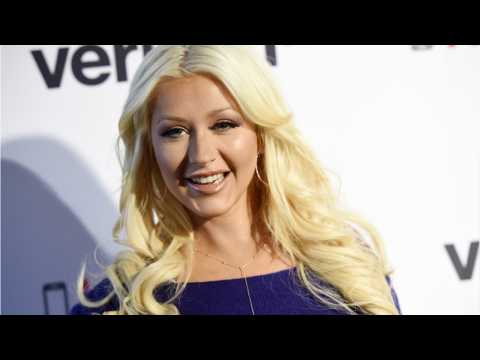 VIDEO : Is Christina Aguilera Releasing New Music?