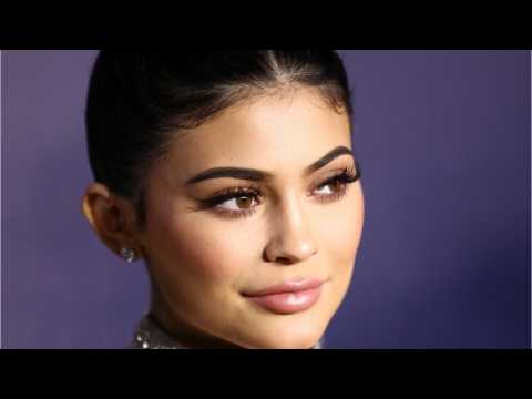 VIDEO : How Much Does Kylie Jenner Make For Each Of Her Instagram Posts?