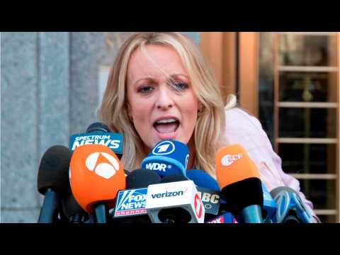 VIDEO : Stormy Daniels And More Make Surprise SNL Appearances