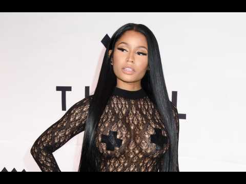 VIDEO : Nicki Minaj teases tour plans
