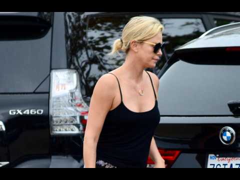VIDEO : Charlize Theron's weight gain struggle
